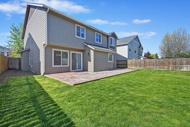 Building Photo - 2662 W Jayton Dr