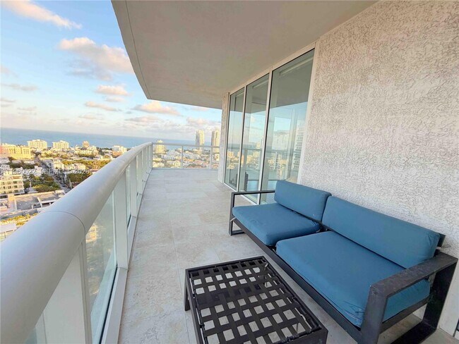 Building Photo - 450 Alton Rd