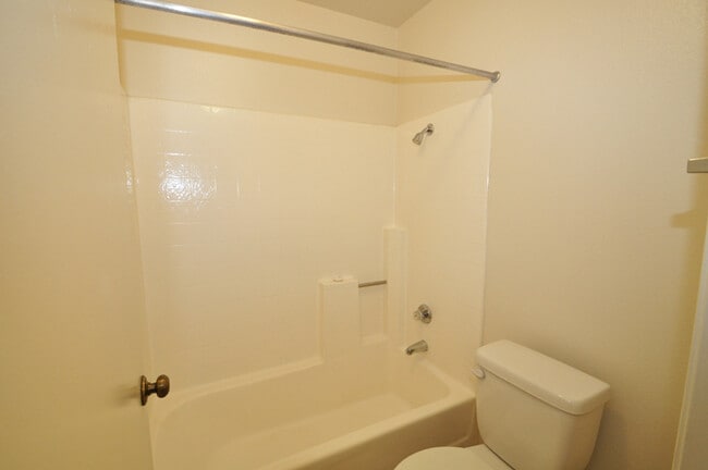 Building Photo - Condo in The Fountains Senior Community of...