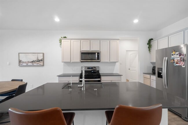 Building Photo - 22250 Palladium Dr