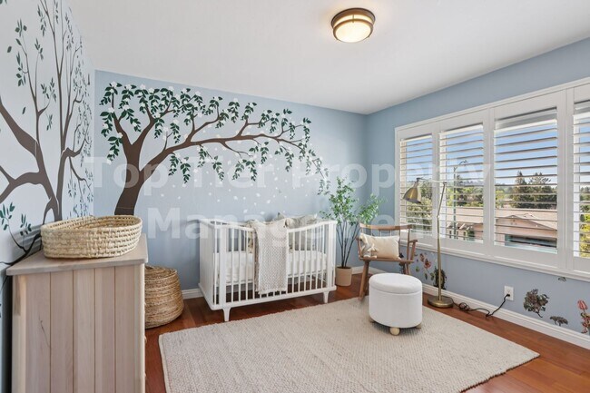 Building Photo - 44 Lariat Ct