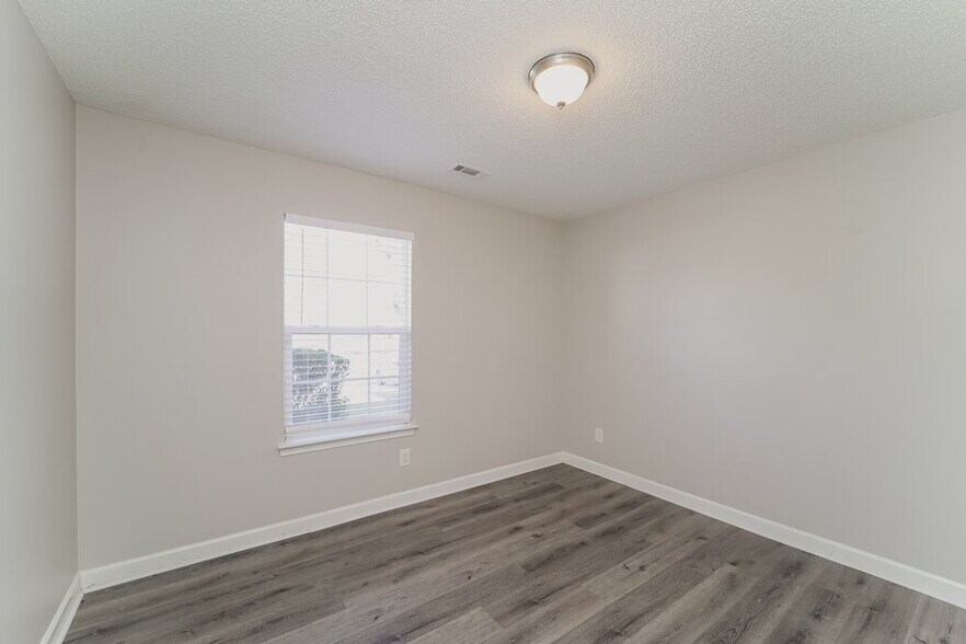 Building Photo - 4087 Counselors Dr