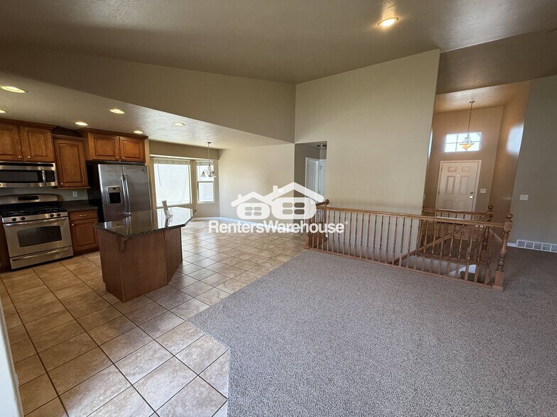 Building Photo - 4782 N Shady View Ln