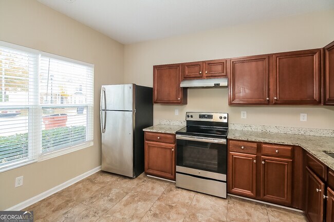 Building Photo - 2390 Bigwood Trail