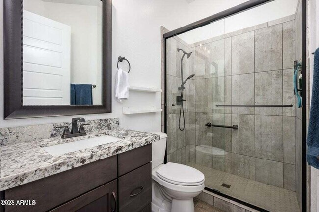 Building Photo - 1221 E Paseo Way