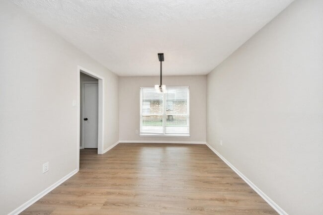 Building Photo - 3510 Willie Way