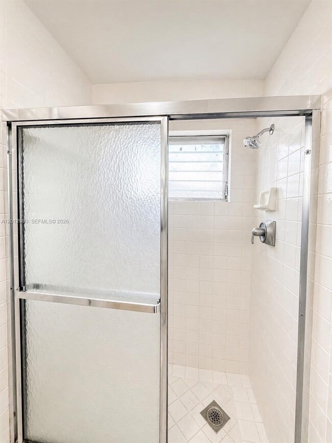 Building Photo - 15831 SW 100th Ct