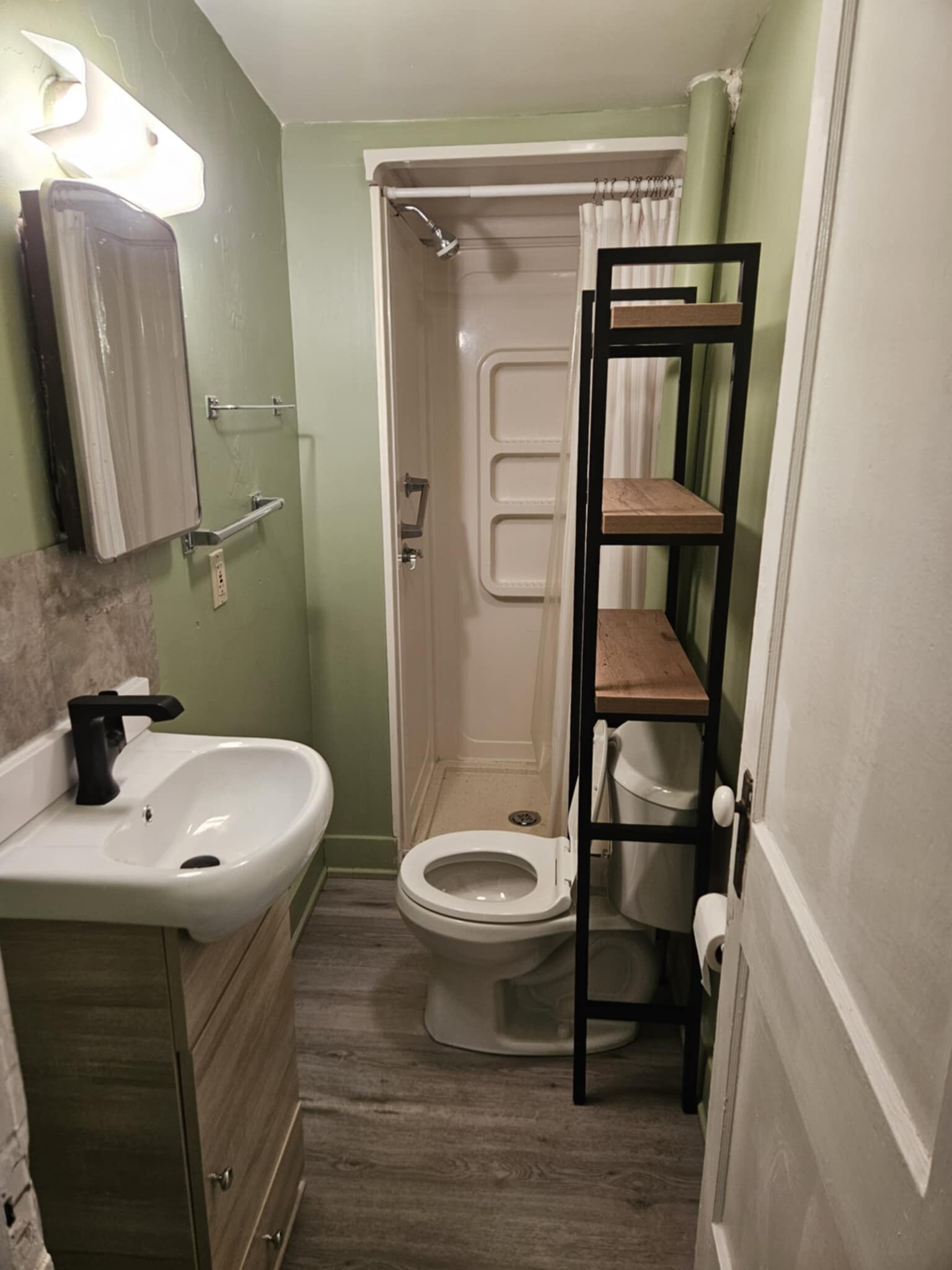 New Bathroom! - 2435 Jackson St