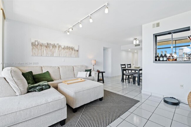 Building Photo - 10500 SW 108th Ave