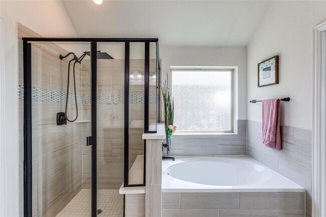 Building Photo - 874 Spinnaker Loop