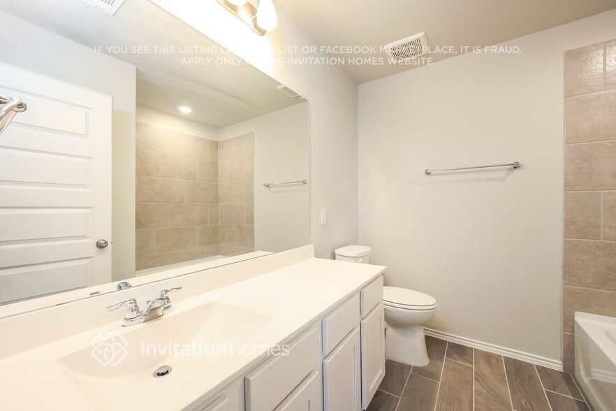 Building Photo - 11703 Bricewood Tip