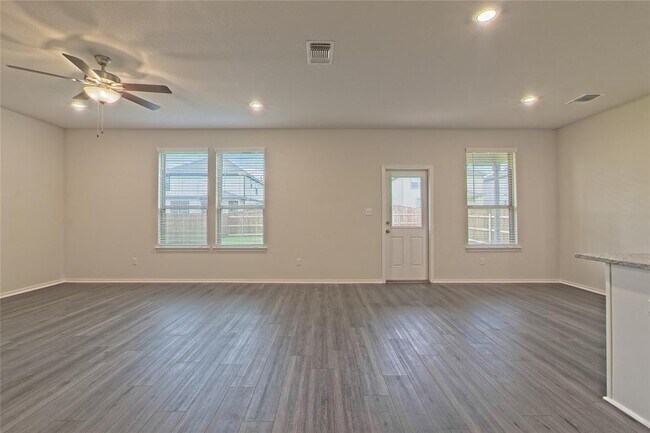 Building Photo - 105 Bird Cherry Wy