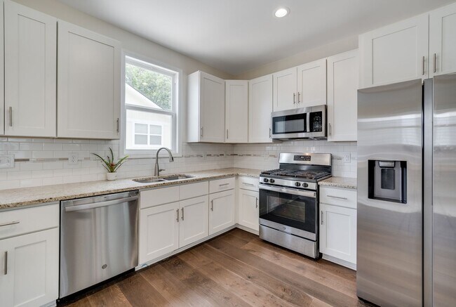 Building Photo - FIRST MONTH FREE! Beautiful 3bd/2.5ba Two-Story Home Built in 2021 Just 2 Miles from Downtown Dur...