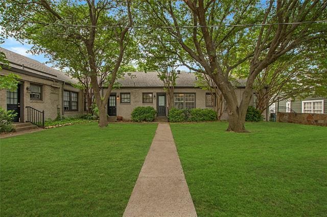 Building Photo - 4404 Birchman Ave