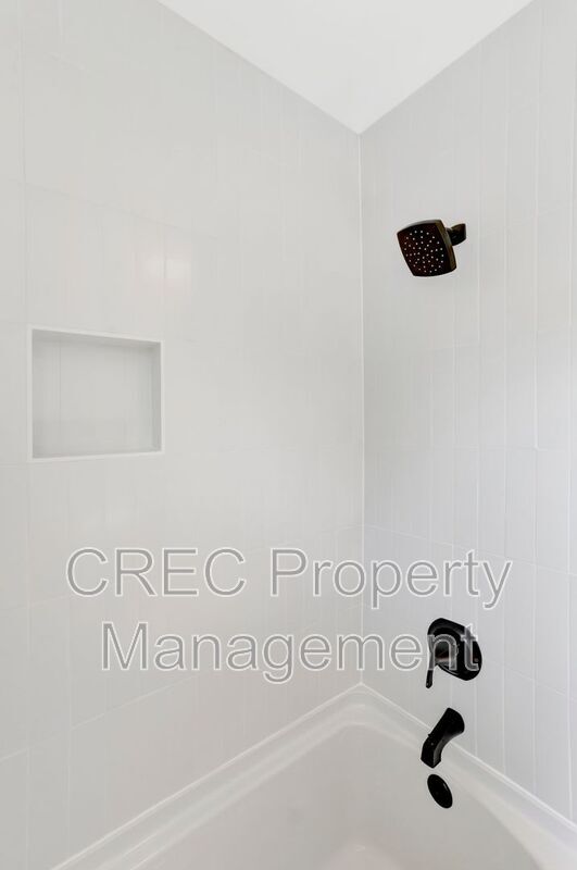 Building Photo - 2642 Ferrara Dr