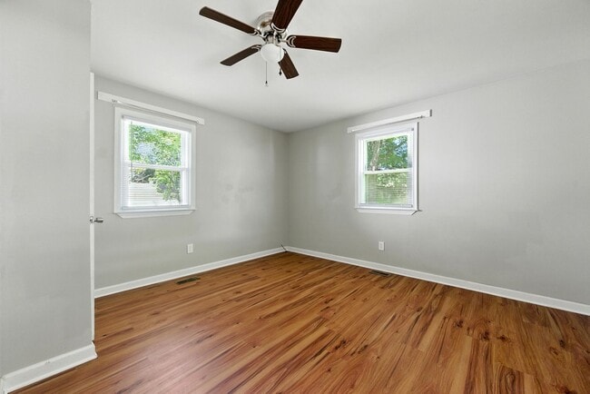 Building Photo - 206 Cynthia Dr