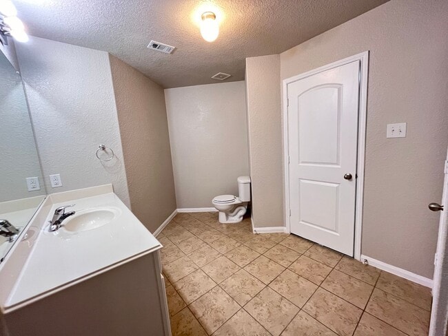 Building Photo - 12324 Clairborne, San Antonio Texas, 78252