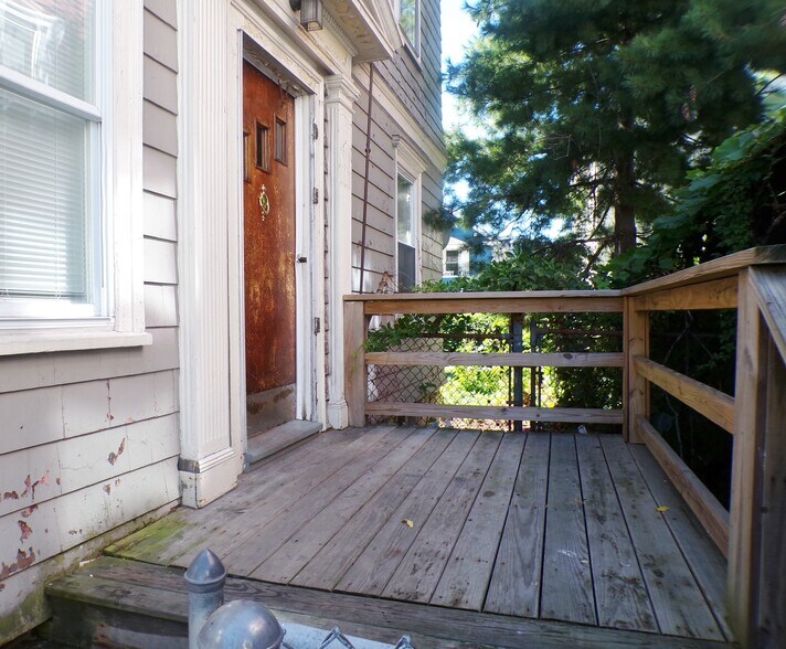 Building Photo - 24 Hanover Cir