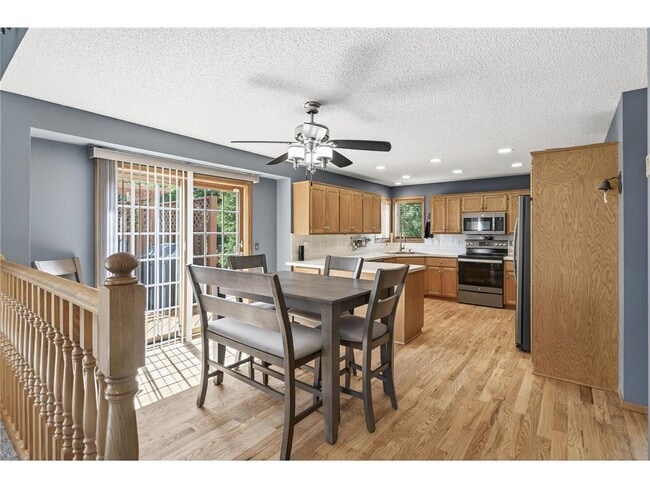 Building Photo - 4133 Sunset Trail N