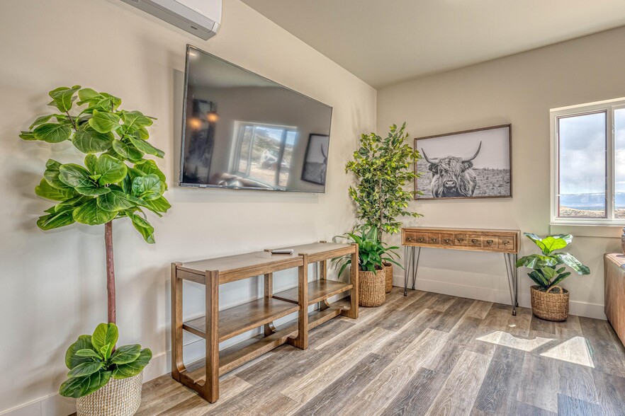 Building Photo - 2389 Nicos Trl