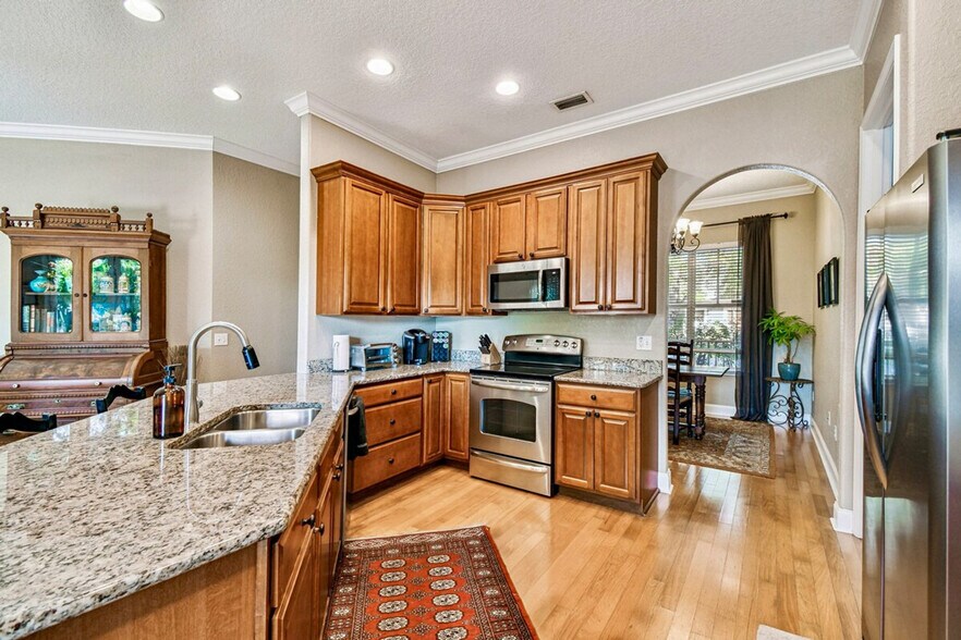 Building Photo - 2804 N Munro St