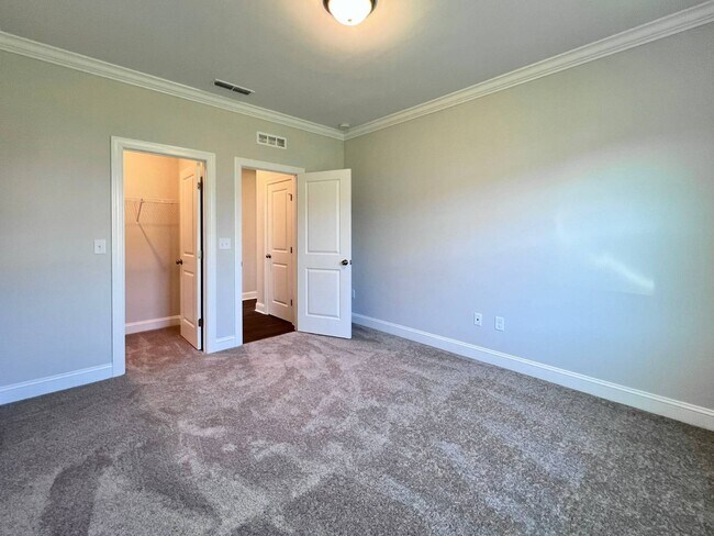 Building Photo - 352 Canyon Gap Wy