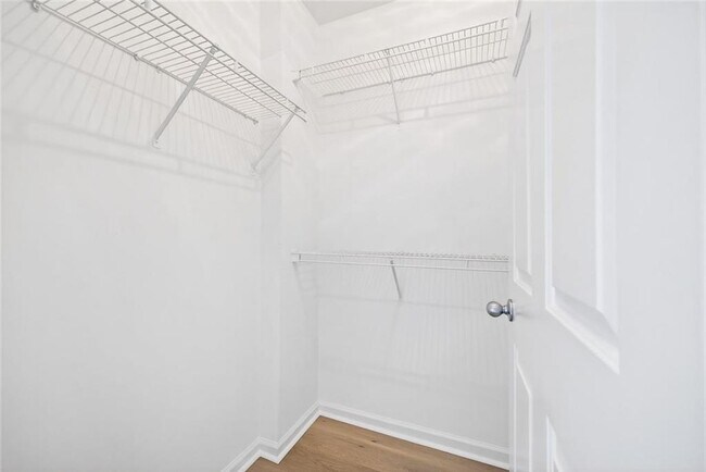 Building Photo - 3334 Peachtree Rd NE