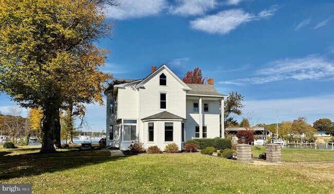 Building Photo - 48600 Deep Cove Ln