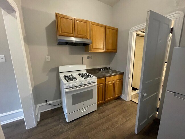 Building Photo - 1234 W Allegheny Ave