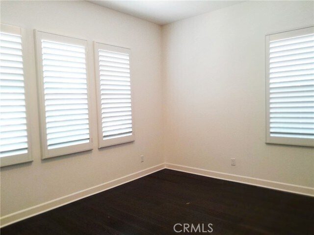 Building Photo - 2432 E Kern River Ln