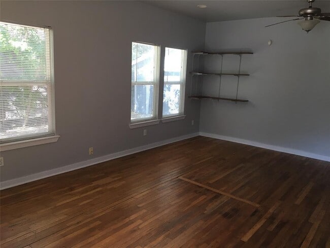 Building Photo - 4802 Clarkson Ave