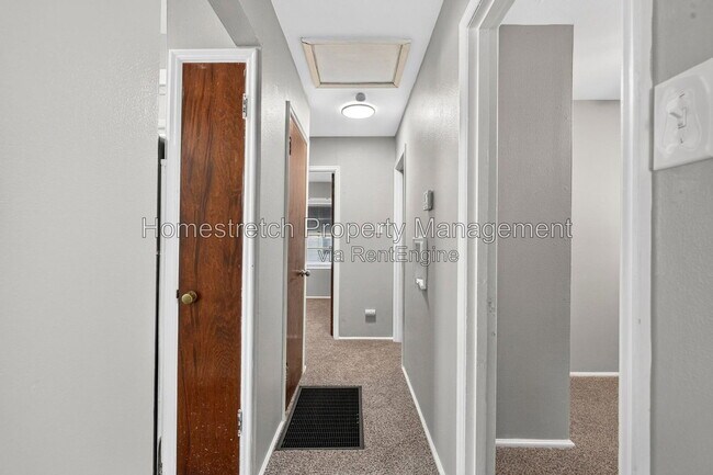 Building Photo - 161 Cameron Rd