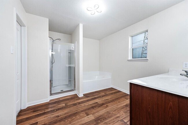 Building Photo - 17327 Osprey Forest Dr