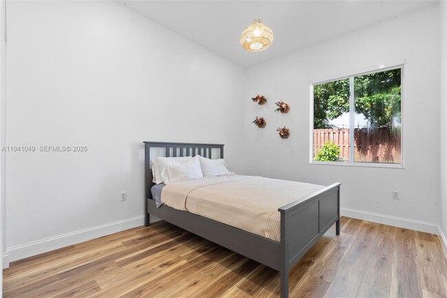 Building Photo - 2630 Dunwoodie Pl