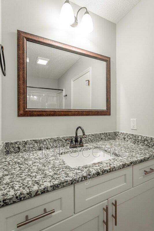 Building Photo - 508 Briar Park Ln