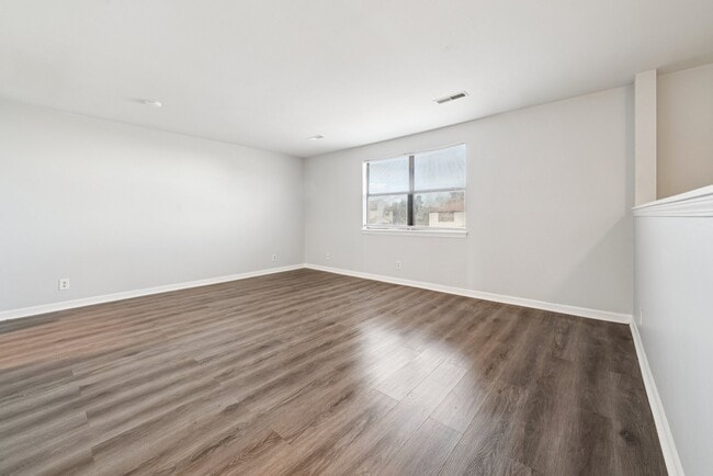 Floorplan - Manhattan Square