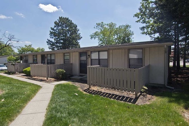 Building Photo - Mulberry Apts