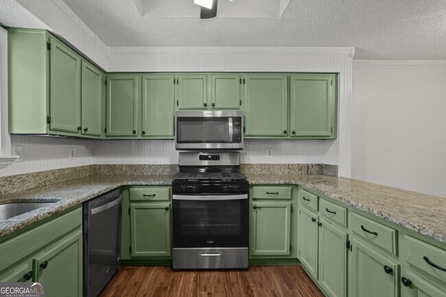 Building Photo - 36 Doranne Ct