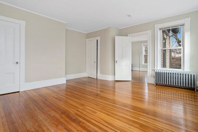 Building Photo - 54 Las Casas St