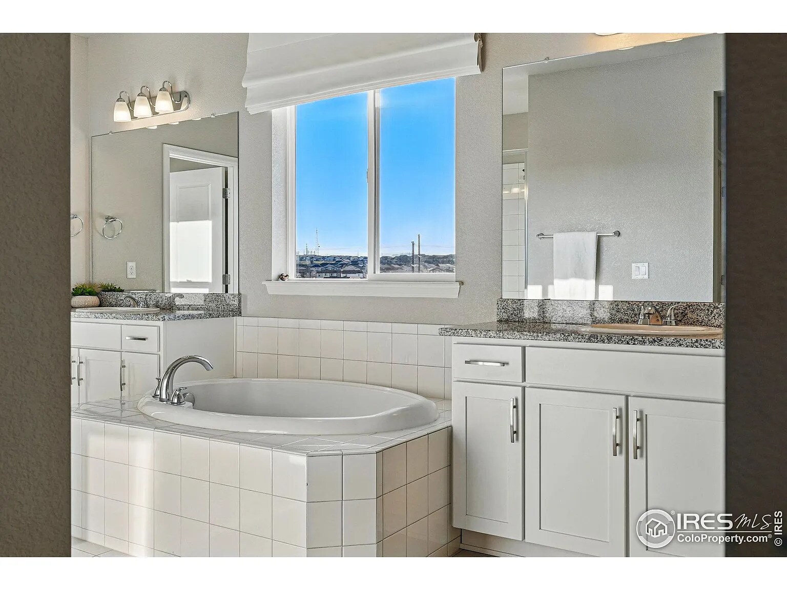 Building Photo - 4825 Basalt Ridge Cir