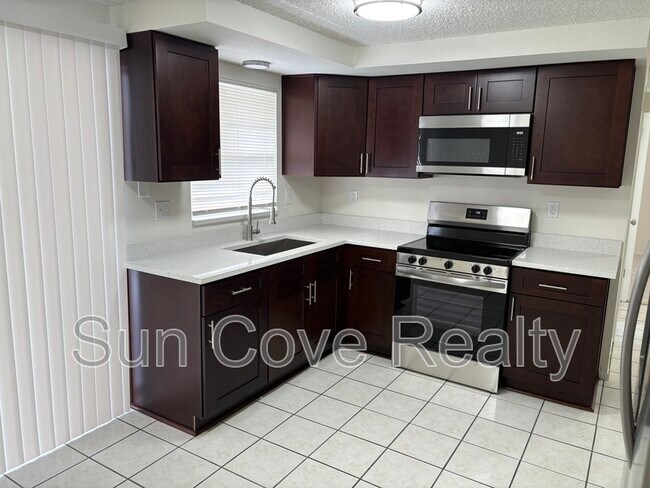 Building Photo - 4616 Ackerman St