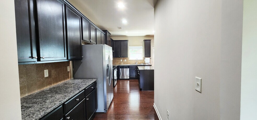 Building Photo - 119 Gloster Park Ct