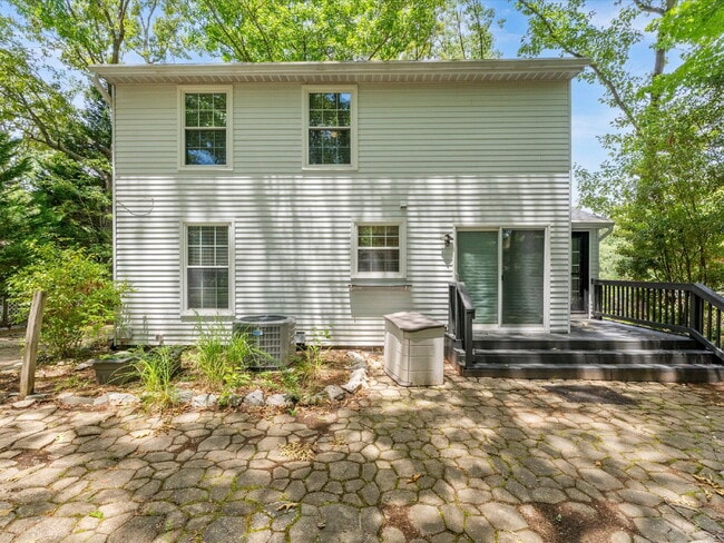 Building Photo - 3513 Castlebury Dr