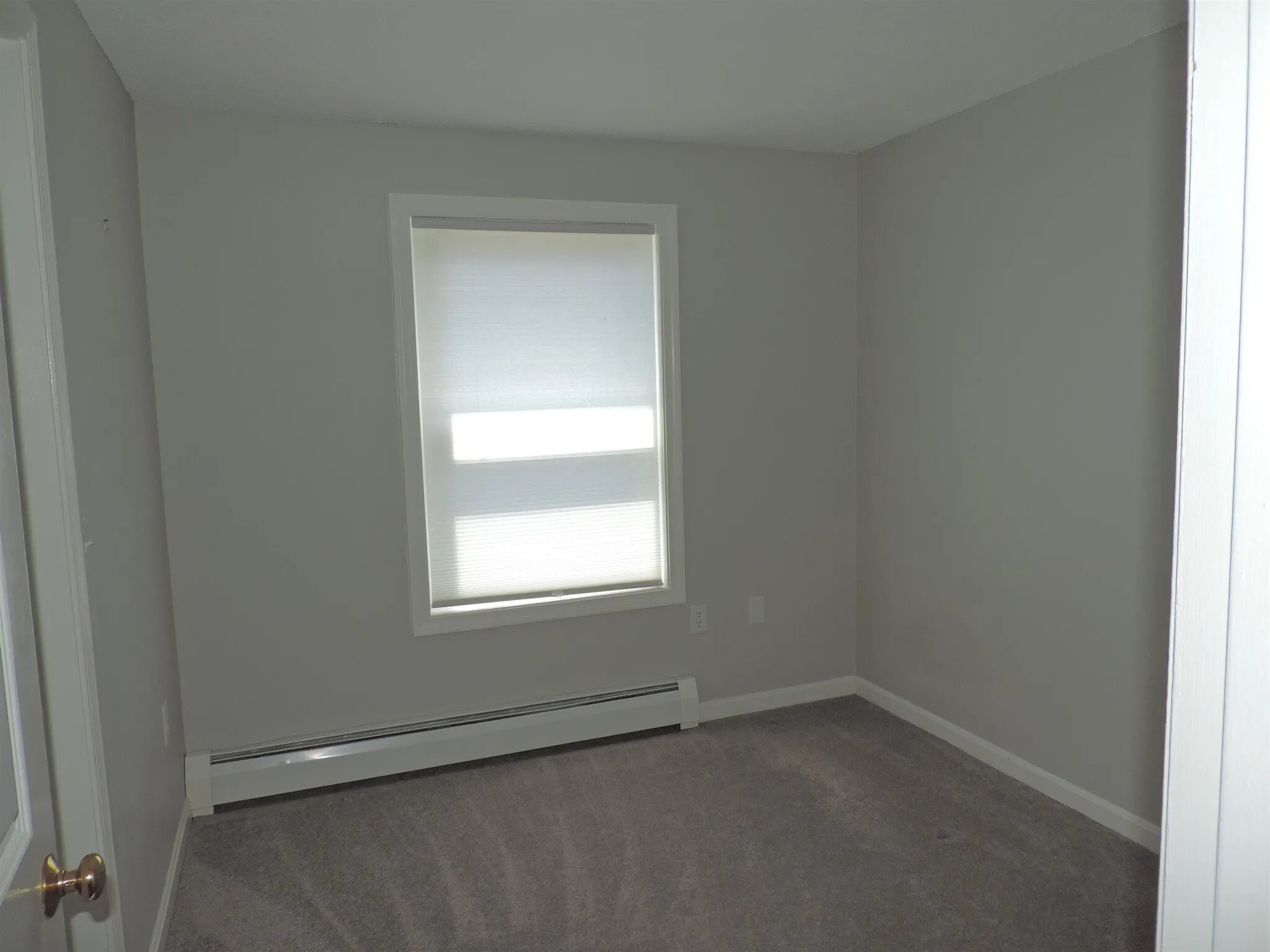 Building Photo - 34 Modena Dr