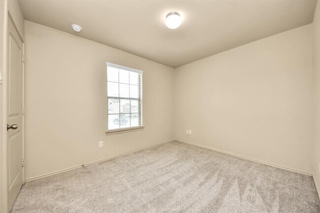Building Photo - 2043 Naplechase Crest Dr