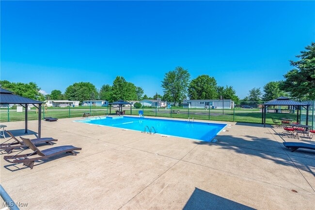 Building Photo - 125 Cedar Brook Dr