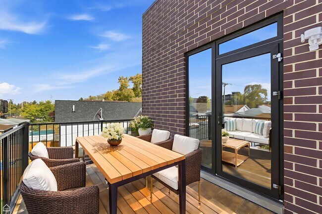 Building Photo - 2718 Budd St