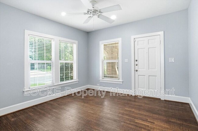 Building Photo - 3304 Cockrell Ave