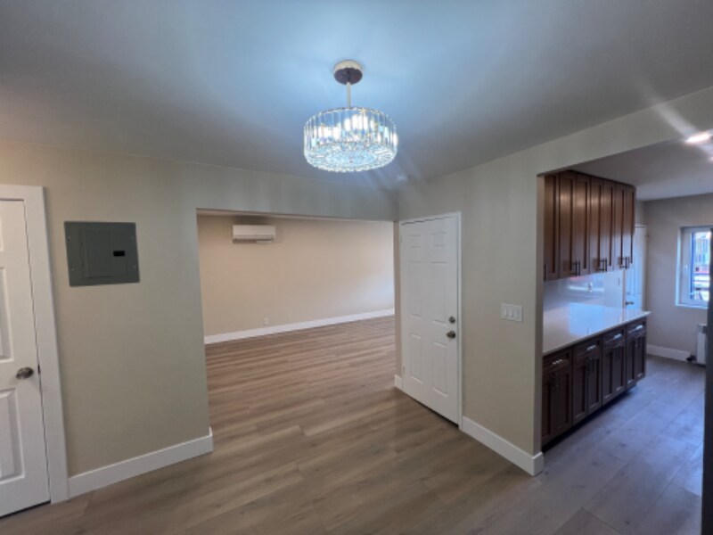 Building Photo - 61-60 69th Ln