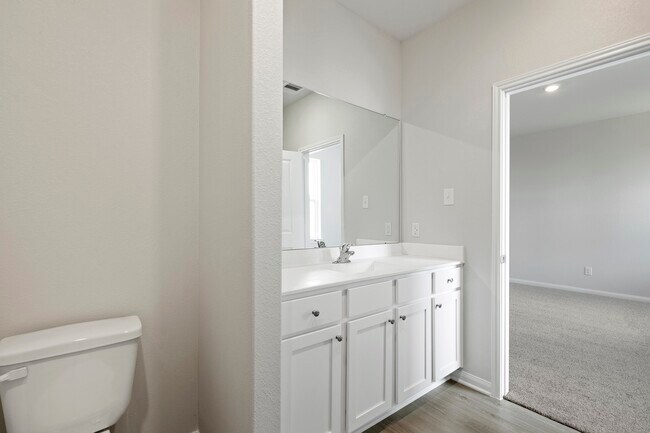 Building Photo - 1031 Rosewood Trl